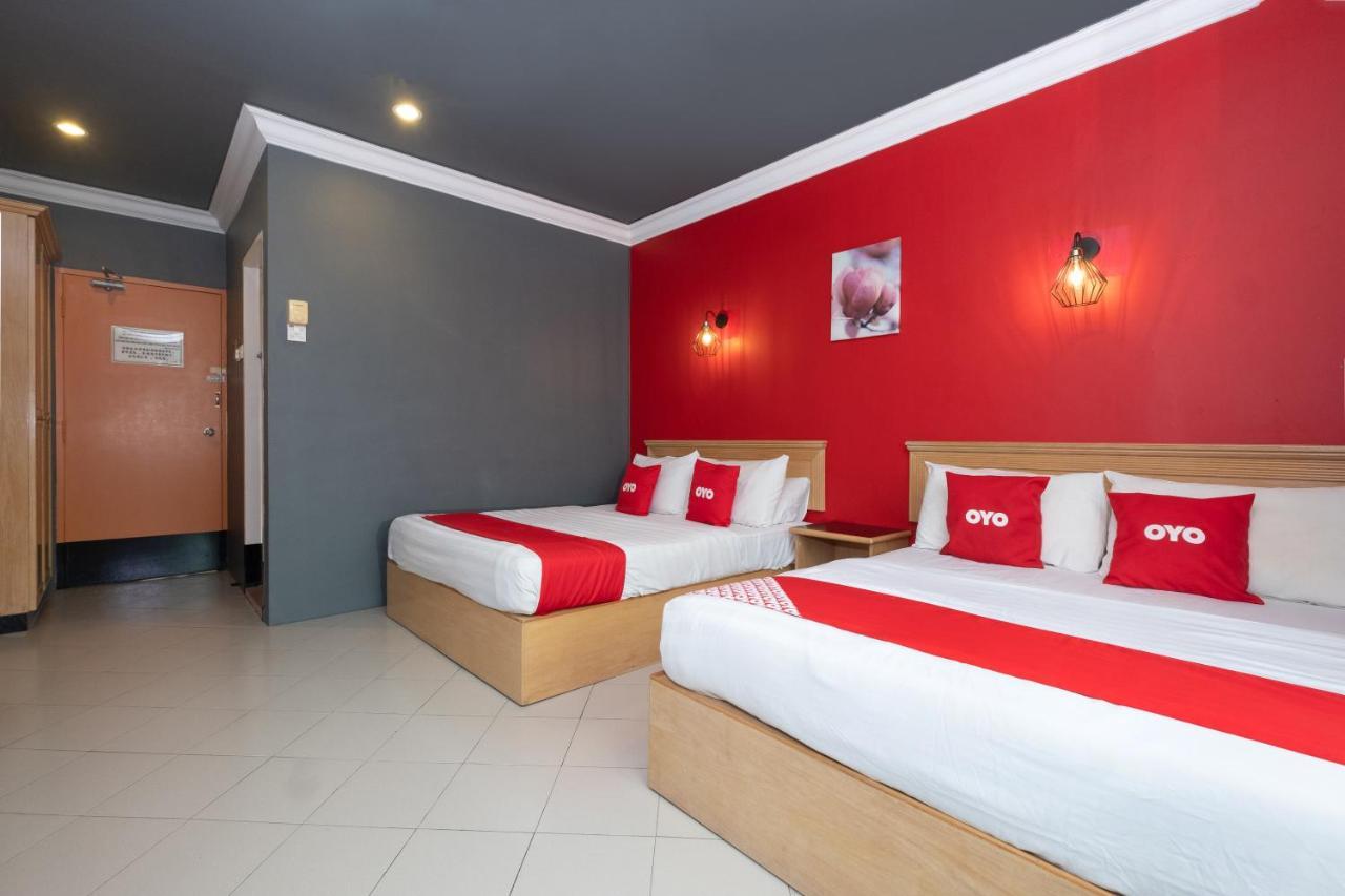 Oyo 90050 V Hotel Teluk Intan Extérieur photo